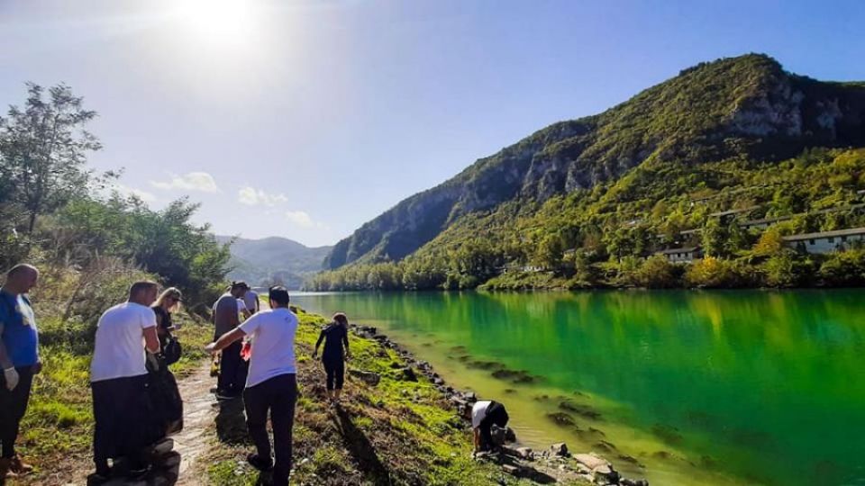 "Náš odpad to není, ale jsou to naše řeky" - série čištění řek v Bosně a Hercegovině
