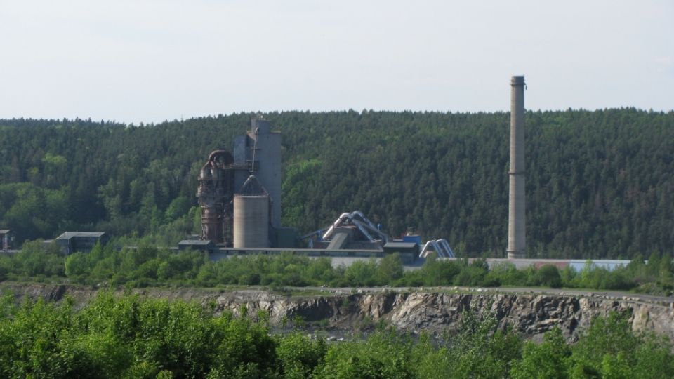 Prachovice – Odor around the cement plant