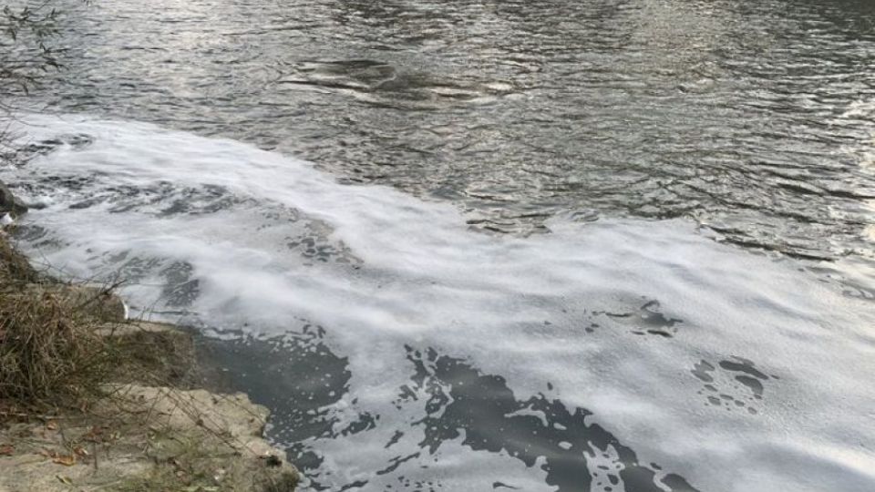 Do Bečvy unikla voda znečištěná niklem