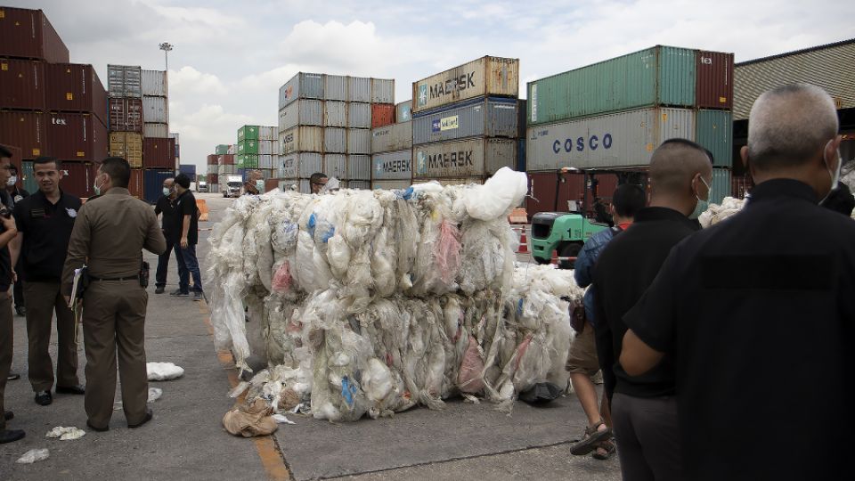 Thajsko zakáže dovoz plastového odpadu od roku 2025