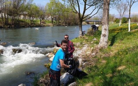 Celebration of Earth Day? Cleaning Bosnia-Herzegovina's rivers