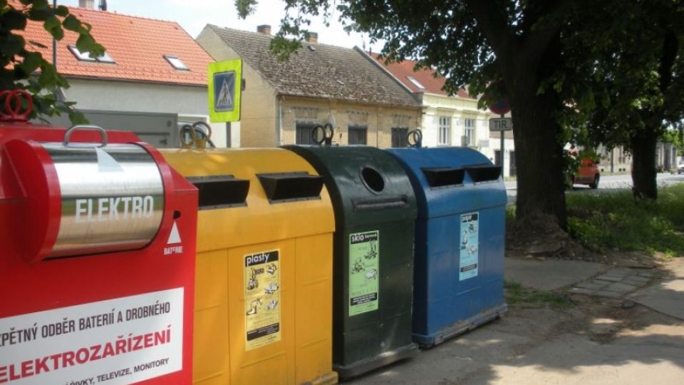 Množství odpadů z domácností lze snížit. Příklady z Německa.