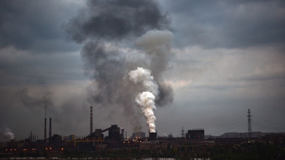 Pictures from polluted cities of Ukraine won the Czech Press Photo