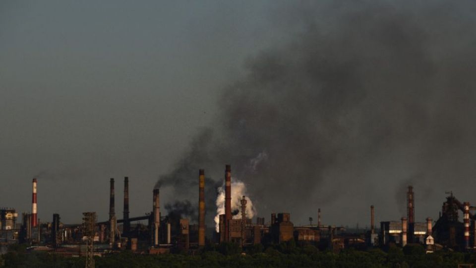 Промышленные города Украины загрязнены тяжелыми металлами и диоксинами, обнаружило новое исследование чешских экспертов